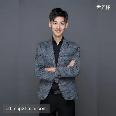 倪震